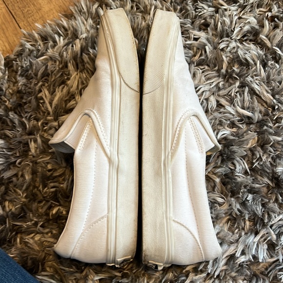 White Vans Size 8.5 - Picture 3 of 3